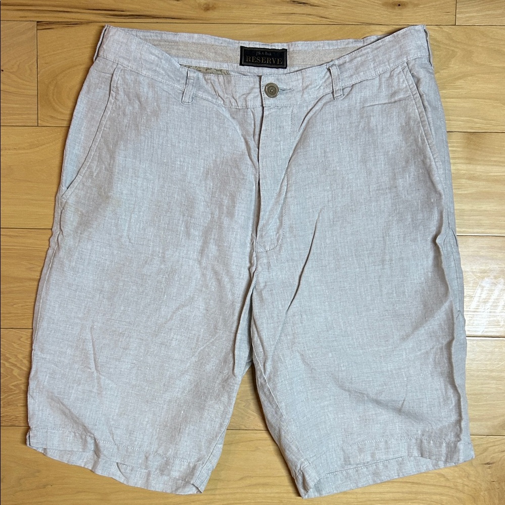 Jos. A. Banks Feels Like Linen Men's Light Tan Shorts | Size 34